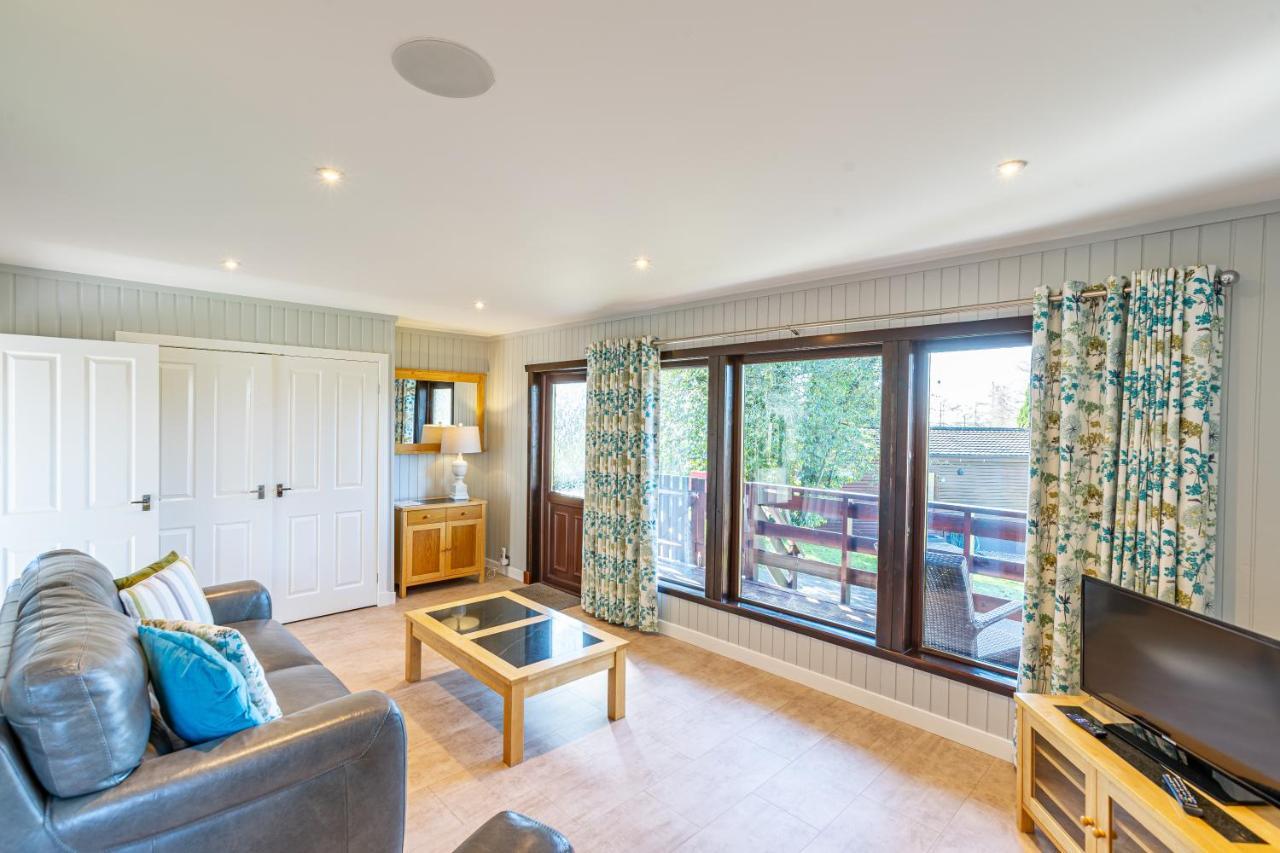 Bluebell Lodge 7 With Hot Tub Newton Stewart Eksteriør bilde