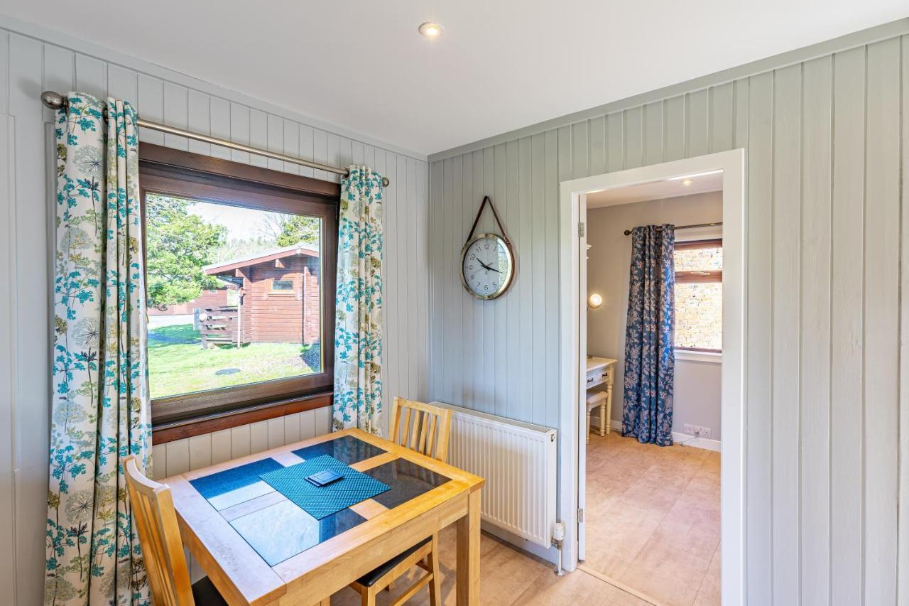 Bluebell Lodge 7 With Hot Tub Newton Stewart Eksteriør bilde