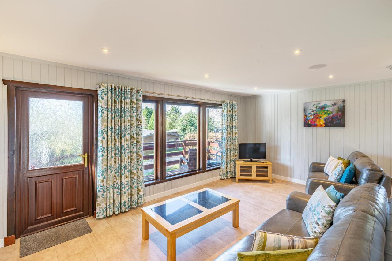 Bluebell Lodge 7 With Hot Tub Newton Stewart Eksteriør bilde
